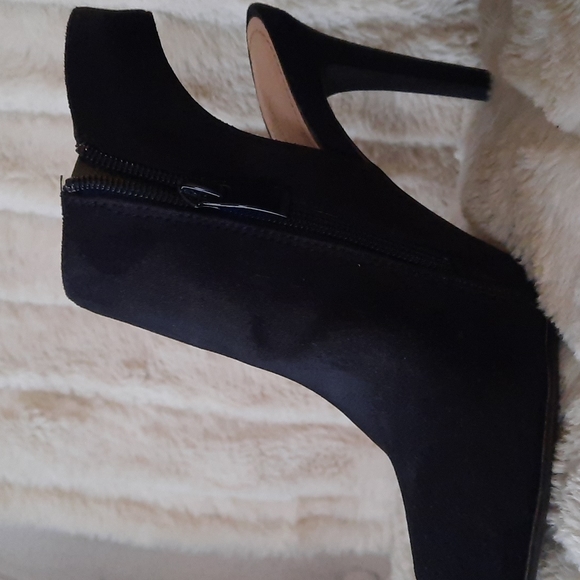 Suede zip up Sergio Bari size 7 stiletto heel black - Picture 3 of 5